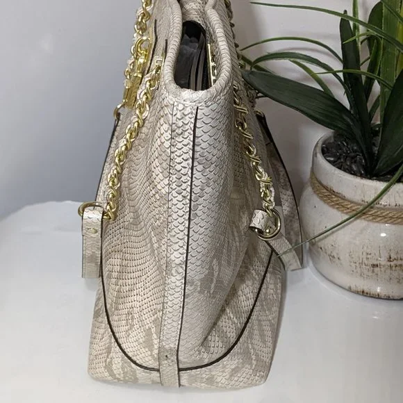 Anne Klein Shoulder Bag Purse, Off White, Snake Skin Look Gold Accents - Picture 5 of 13